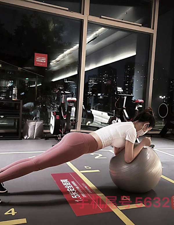 迪拜预约高端模特